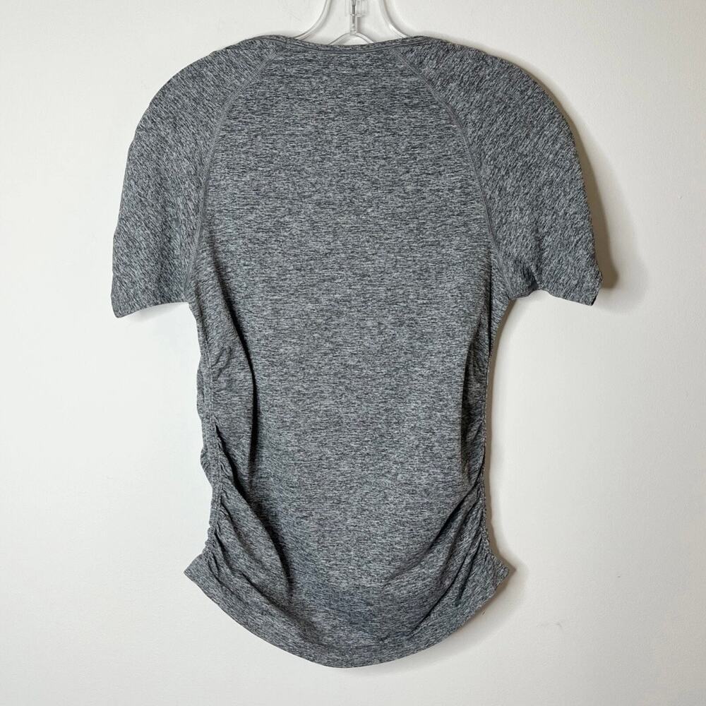 Be Maternity Ingrid & Isabel Athletic Top S/M Gray Space Dye Short Sleeve Shirt - Picture 5 of 6